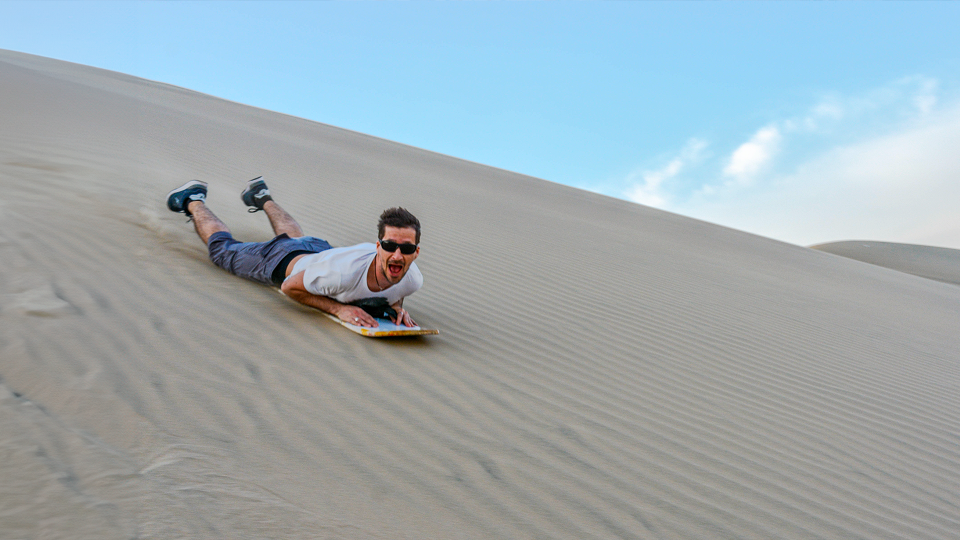 Sandboarding en Huacachina