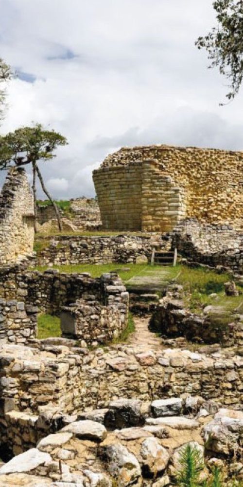 CHACHAPOYAS KUELAP PERU